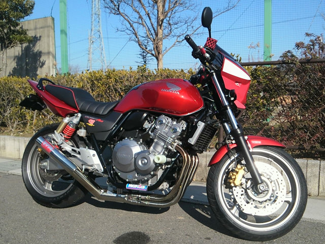 CB400SF Revo