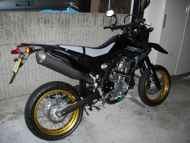 CRF250モタード