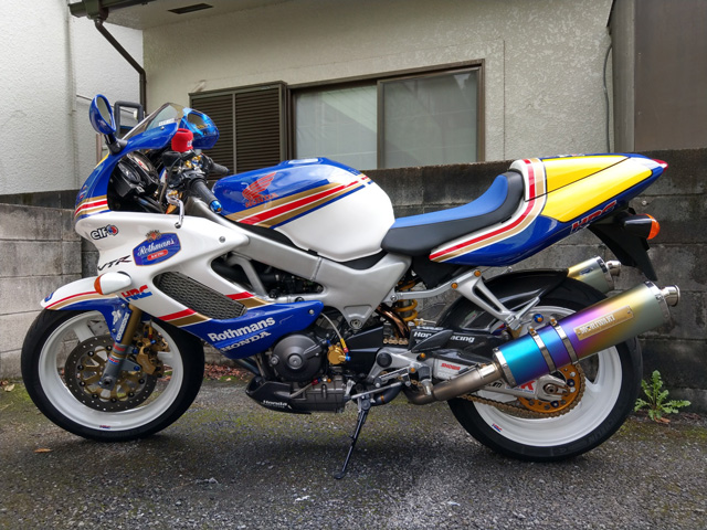 VTR1000F