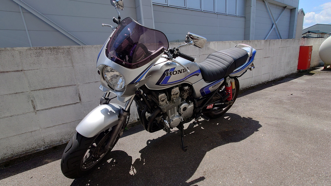 CB750
