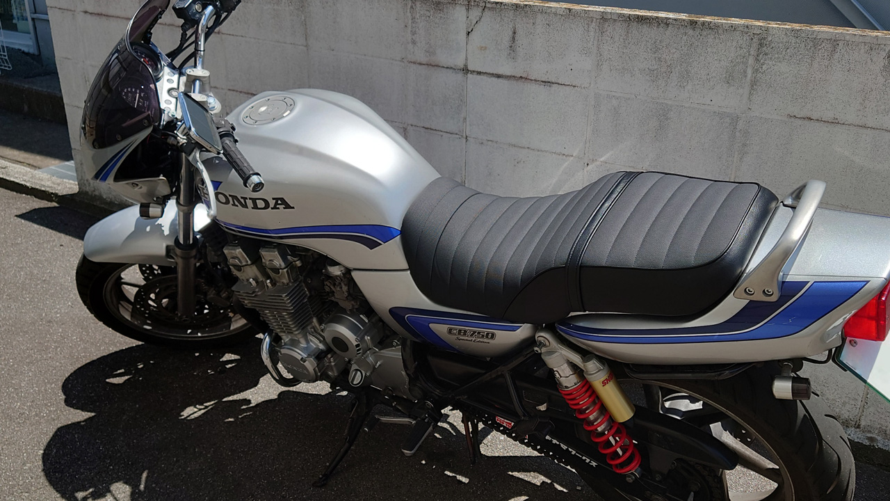 CB750