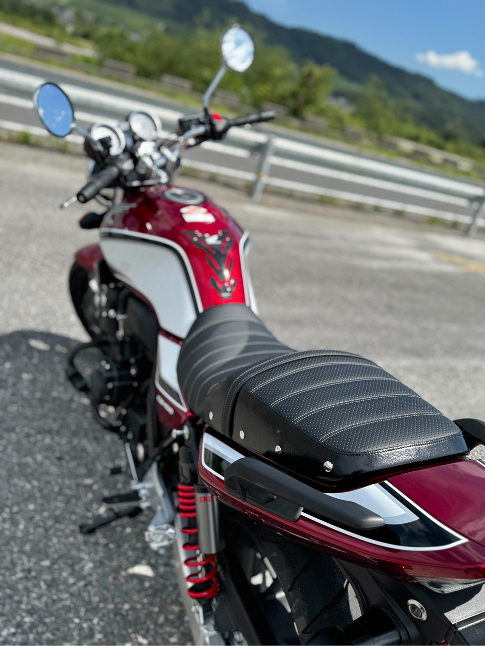 CB400SF