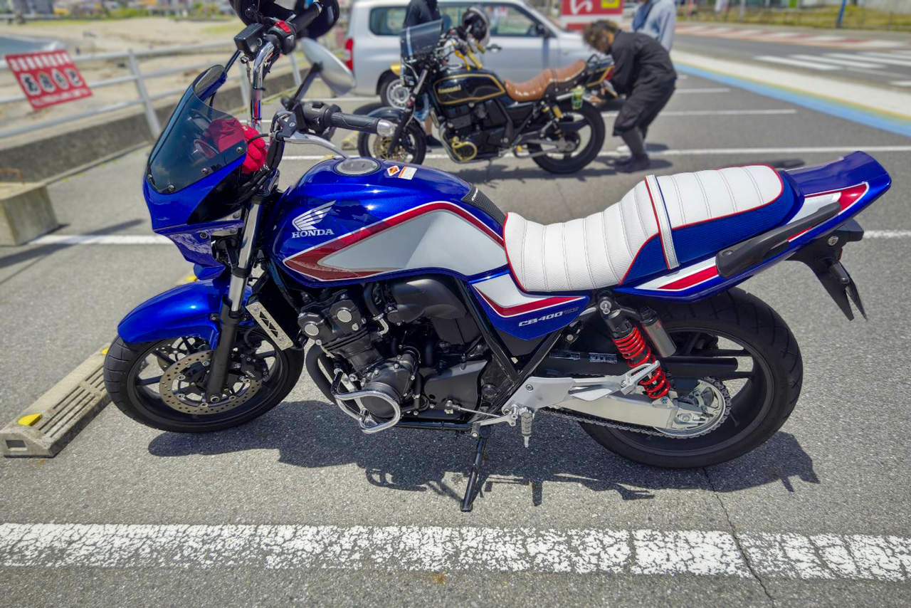 CB400SF