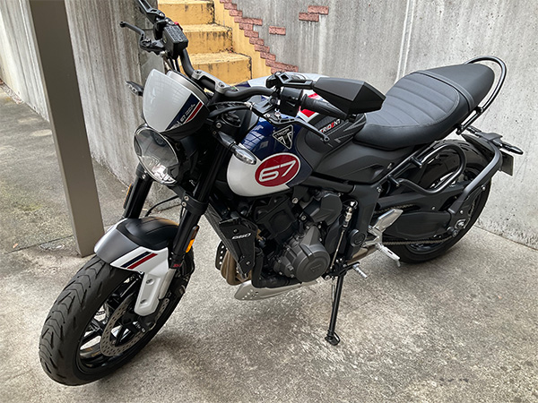 トライデント660