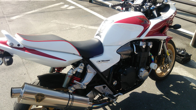 CB1300SB