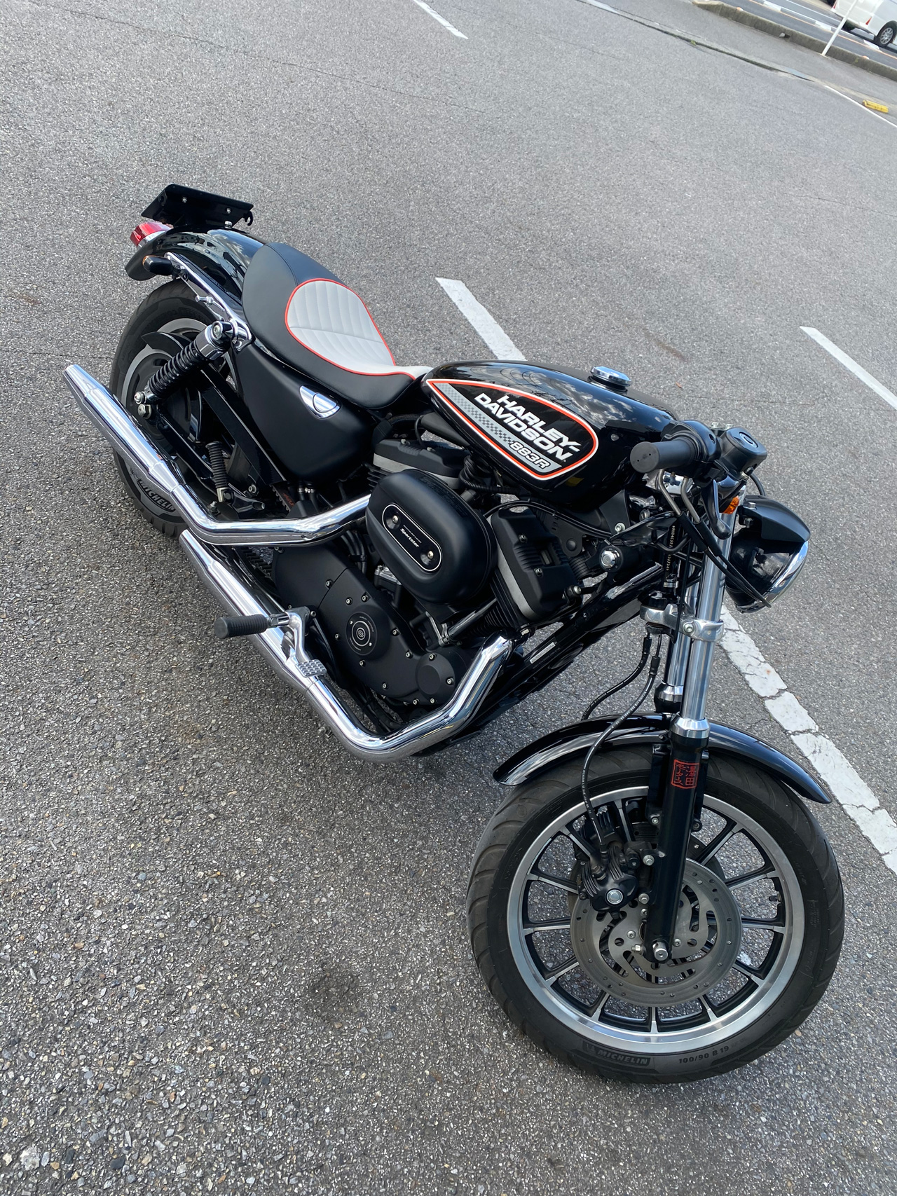 スポーツスター XL883R