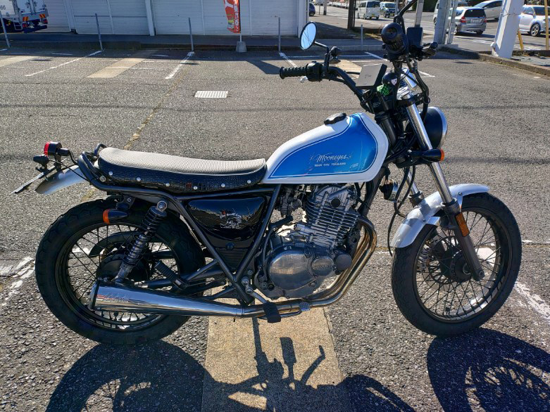 グラストラッカー