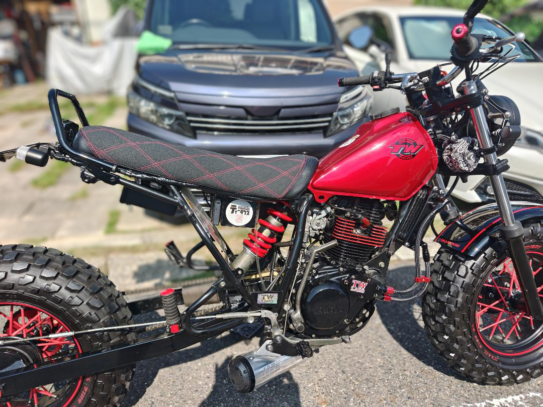TW200