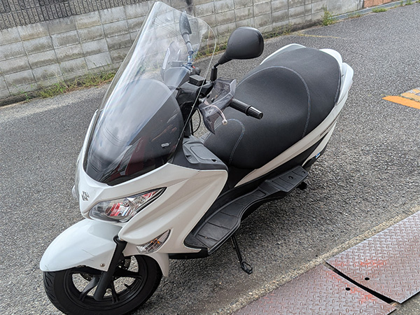 株式会社丸直 バイク事業部【バイクシート張替のマルナオ。職人の
